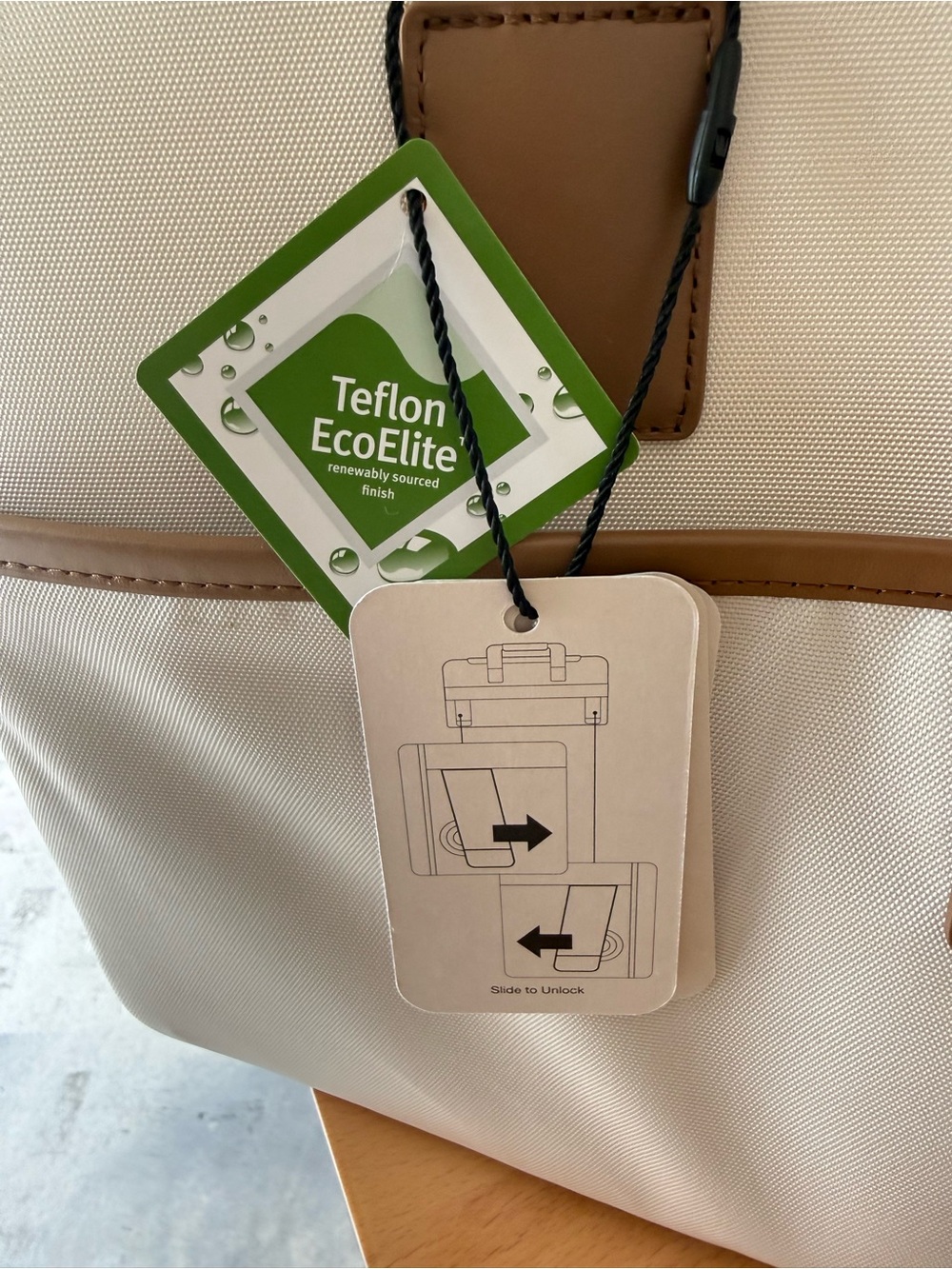 Cream and Tan Small Pet Duffel Carrier - Picture 7 of 11